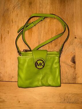Michael Kors Fulton Small Pebble Leather Double Zip Crossbody - Apple Green